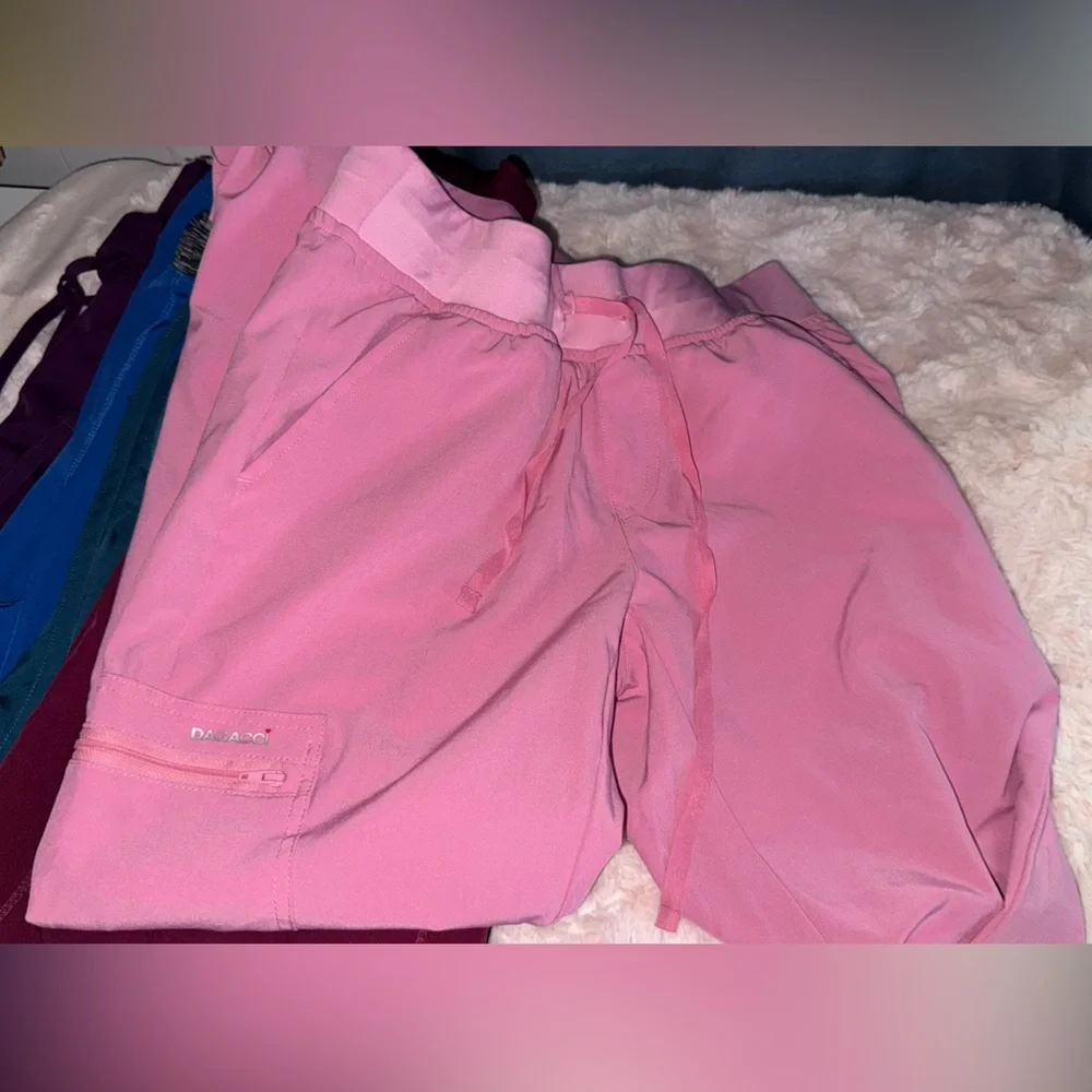 SCRUBS Bundle of 7 Assorted Color Activewear Pants Dickies & More - XS to S - Picture 11 of 16